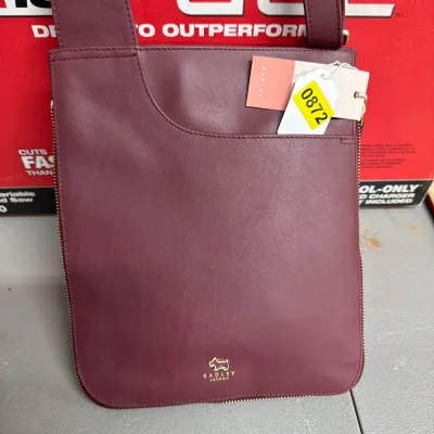 Sale Photo Thumbnail #837