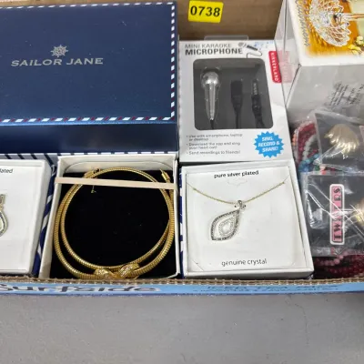 Sale Photo Thumbnail #703