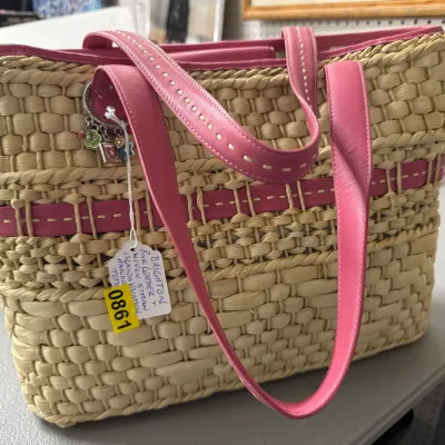 Sale Photo Thumbnail #826