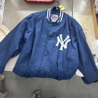 Sale Photo Thumbnail #742
