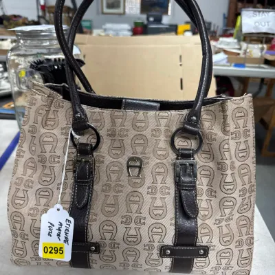 Sale Photo Thumbnail #278