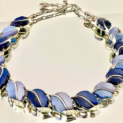 Sale Photo Thumbnail #130