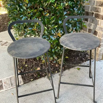 Dialing Metal Patio Stools