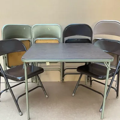 Samsonite Folding Table And Friends 