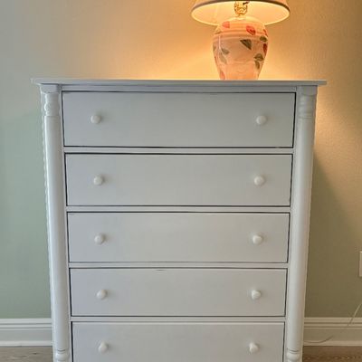 Coastal Furniture 5-drawer dresser. Measures: W - 37" / D - 17.5" / H - 47"
