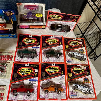 Sale Photo Thumbnail #64