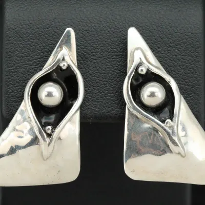 Sale Photo Thumbnail #384