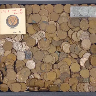 Sale Photo Thumbnail #120: Approx 570 Wheat Pennies