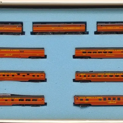 Sale Photo Thumbnail #414: Con-Cor GM&O Alton Route & Rebel Streamliner Train