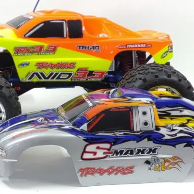 Sale Photo Thumbnail #511: Traxxas S-Maxx TRX 3.3 Gas Powered RC Truck