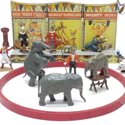 Sale Photo Thumbnail #260: Britains Circus Lead Figures w/ Ring & Marx Stage