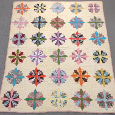 Sale Photo Thumbnail #443: 66x80" 1930s Pointed Dresden Plate Pattern Quilt