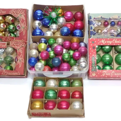 Sale Photo Thumbnail #608: 93 Miniature Vintage 1" Glass Christmas Ornaments