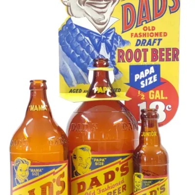 Sale Photo Thumbnail #352: Dad's Root Beer Topper Sign w/ Papa, Mama & Junior