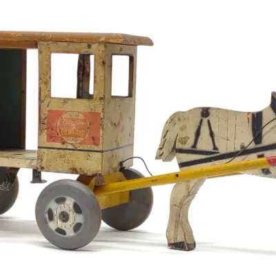 Sale Photo Thumbnail #636: Rich Toys Bordens Dairy Horse Drawn Milk Wagon Toy