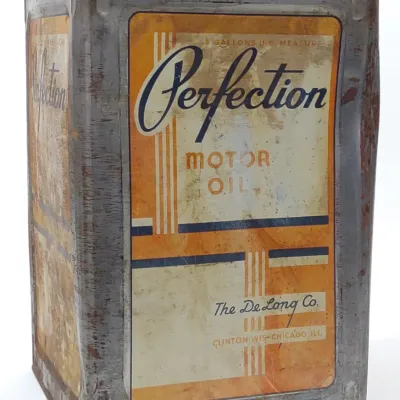 Sale Photo Thumbnail #330: The DeLong Co. Perfection 5 Gallon Motor Oil Can