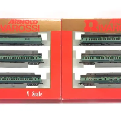 Sale Photo Thumbnail #540: 2 Arnold Rivarossi Crescent Limited Train Car Sets