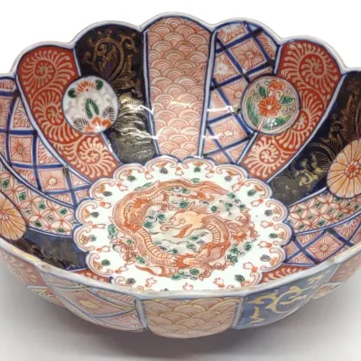 Sale Photo Thumbnail #701: Japanese Imari Porcelain Lobed Bowl