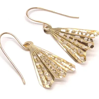 Sale Photo Thumbnail #378: 14K Yellow Gold Fan Drop Earrings