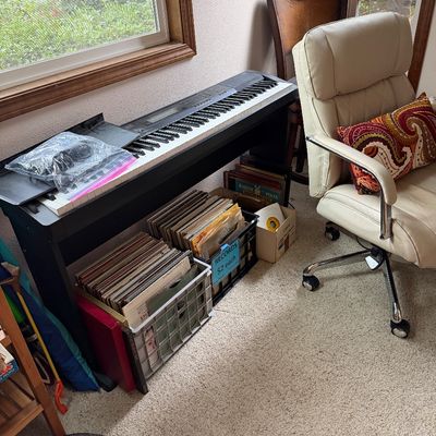 Sale Photo Thumbnail #33