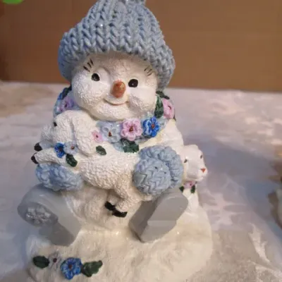 Sale Photo Thumbnail #822: Snowman is 8-1/2" tall, Snow Buddies is  5" tall, See pictures