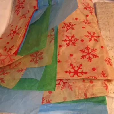 Sale Photo Thumbnail #62: 8 new gift boxes, 12 new bows, 1 new 100-sheet pkg of white tissue paper, 21 sheets of tissue paper, see pictures