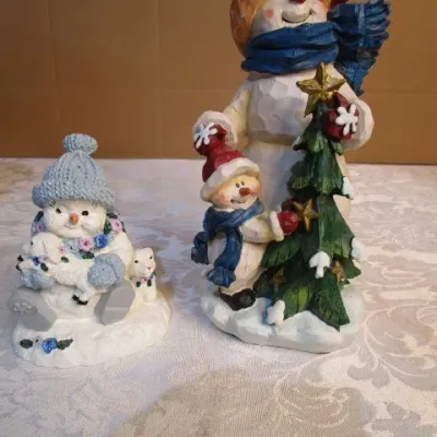 Sale Photo Thumbnail #818: Snowman is 8-1/2" tall, Snow Buddies is  5" tall, See pictures