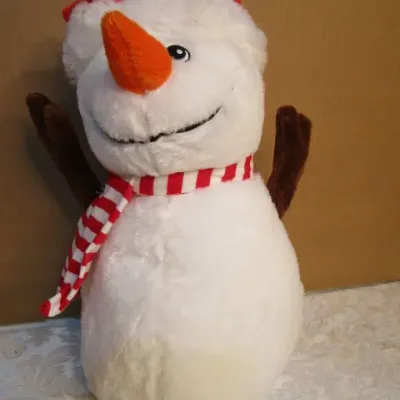 Sale Photo Thumbnail #795: Snowman is 11" tall, See pictures