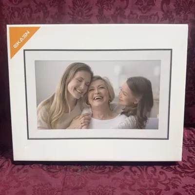 Sale Photo Thumbnail #43: Digital Picture Frame