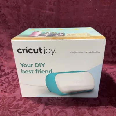 Sale Photo Thumbnail #247: cricut