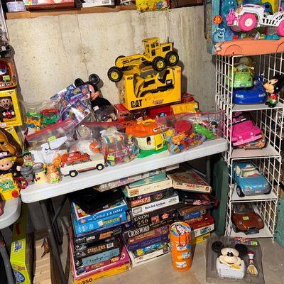 Estate sale photo