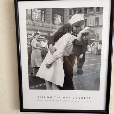 Sale Photo Thumbnail #16: Framed poster of Victor Jorgensen's black and white photograph 'Kissing the War Goodbye', depicting V-J Day in Times Square, 1945.