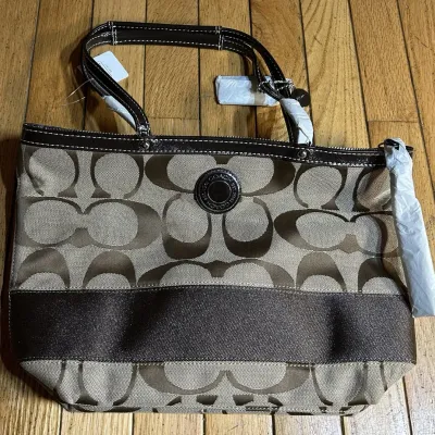 Sale Photo Thumbnail #34