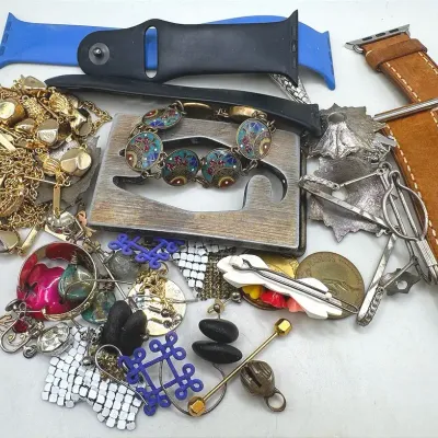 Jewelry Mystery Featuring Apple Watch bands 
