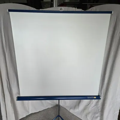 Da-Lite Flyer 40 x 40 Adjustable Tripod Projection Screen