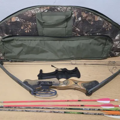 Sale Photo Thumbnail #21: Compound Bow #564767 30" 75# Bear Archery