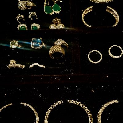 Sale Photo Thumbnail #42