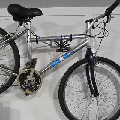Sale Photo Thumbnail #145: Huffy bike $80