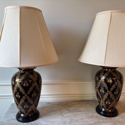 Sale Photo Thumbnail #70: French bee lamp $99
French bee lamp $59 as is
