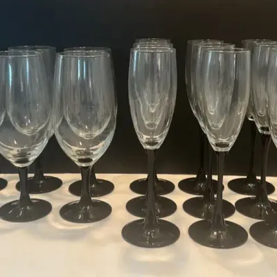 Black Stemmed Goblets And Champagne Flutes (20)