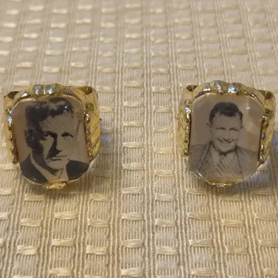 Vintage 1950s-60s Premium Toy Picture Rings - Spencer Tracy & David Janssen (2 Pcs)