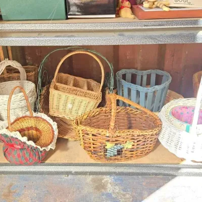 6008 variety of decortive baskets
