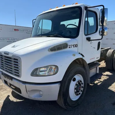 100 2007 freightliner m2 106