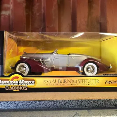 6011 1935 auburn 851 speeder 118 limited edition collectable