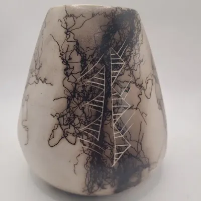 Vanessa V. Vail Signed Navajo Horsehair Pottery Vase 5.75"