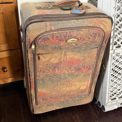 Sale Photo Thumbnail #329