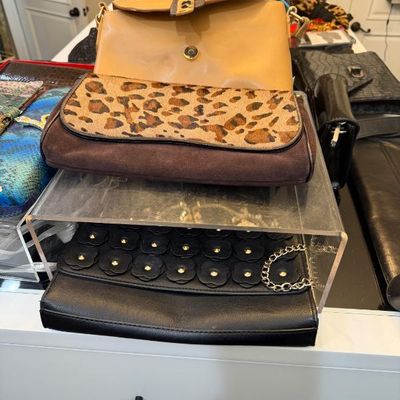Sale Photo Thumbnail #189
