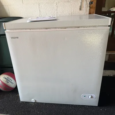 Sale Photo Thumbnail #248: Chest freezer