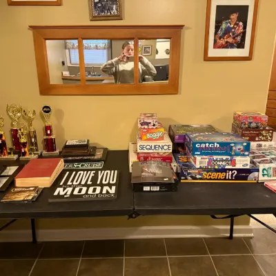 Sale Photo Thumbnail #180: Games and puzzles