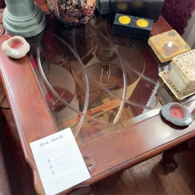 Sale Photo Thumbnail #48: End table